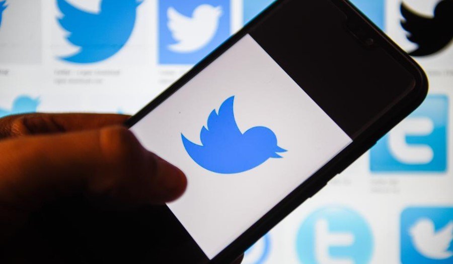 Twitter Apologizes for Racist Algorithm