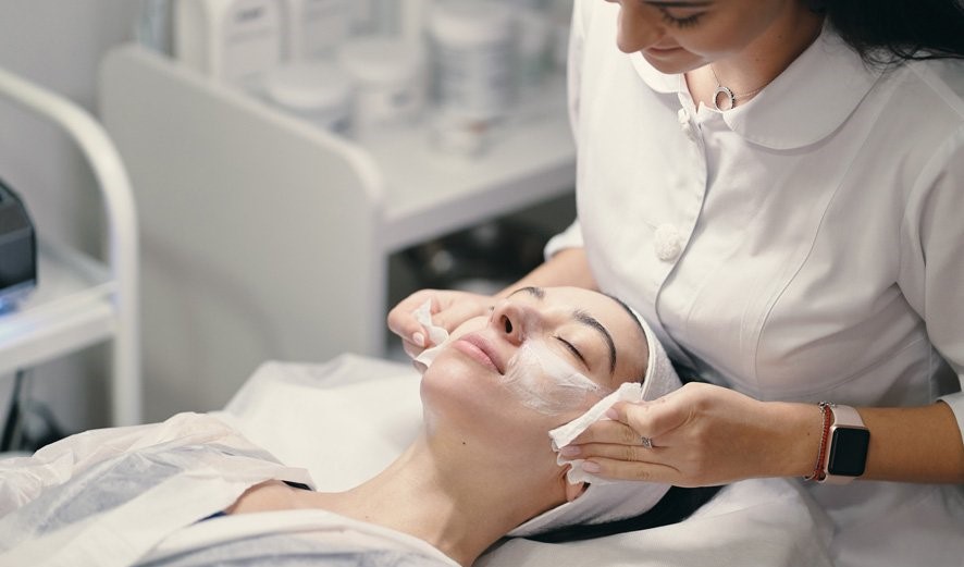 What Insurance Do I Need As A Beauty Therapist?