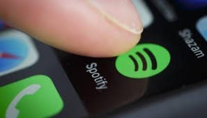 Streaming and Vinyl on the Rise, Spotify Attracts More Users
